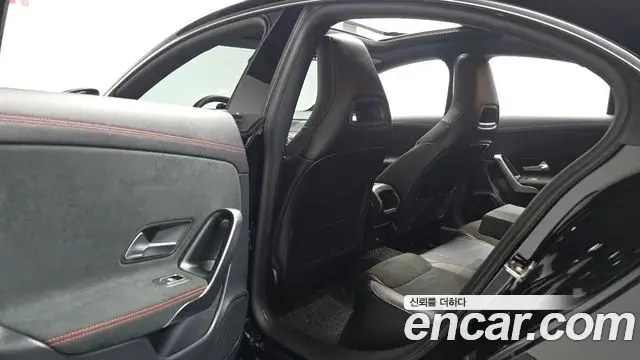 Mercedes-Benz CLA-Class 2024 — Şəkil 17/29