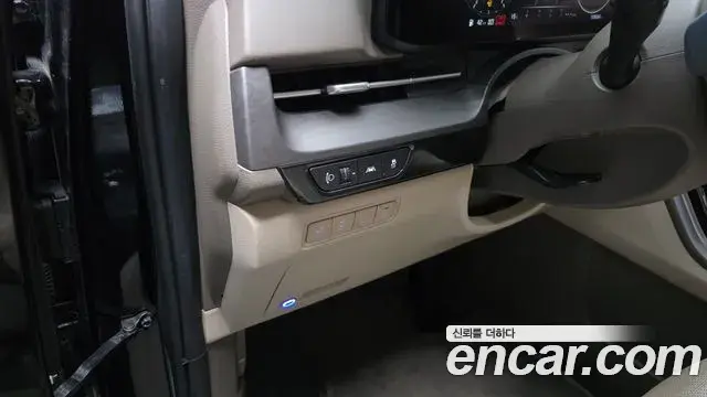 Kia Carnival 2023 — Фото 14/20