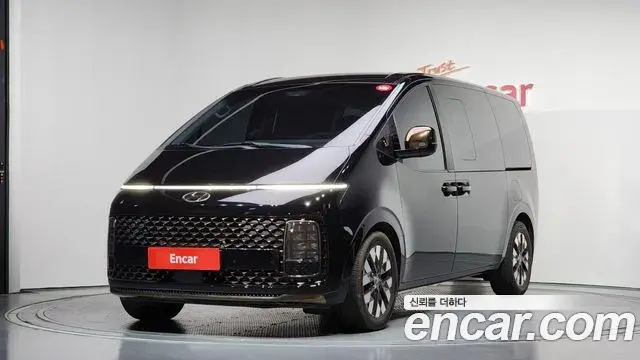 Hyundai Staria 2022 — Photo 5/20