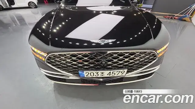Genesis G90 2023 — Photo 4/35
