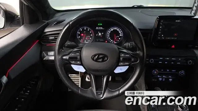 Hyundai Veloster 2020 — Photo 16/20