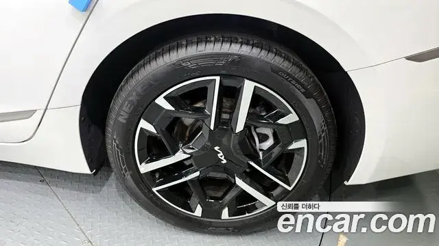 Kia K8 2025 — ფოტო 23/30