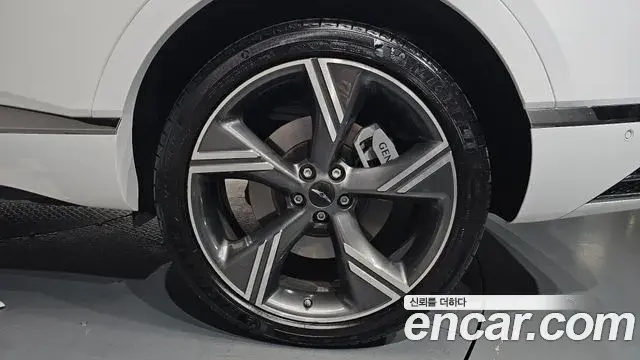 Genesis GV80 2024 — Şəkil 32/34