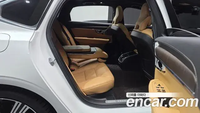 Volvo S90 2023 — ფოტო 21/34