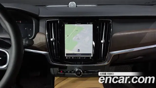 Volvo S90 2023 — ფოტო 8/34