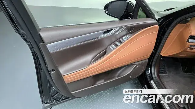 Genesis G80 2023 — Şəkil 12/30