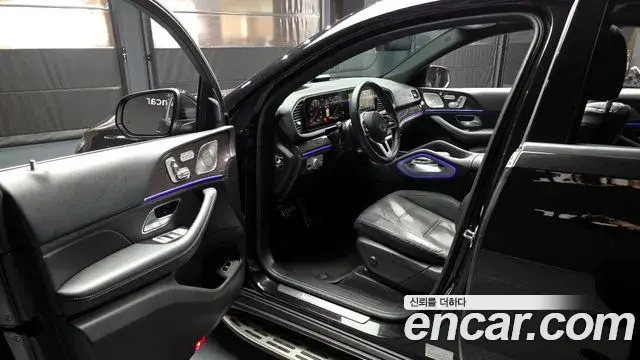 Mercedes-Benz GLE-Class 2021 — Фото 10/20