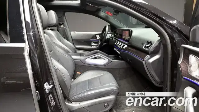 Mercedes-Benz GLE-Class 2021 — Фото 11/20