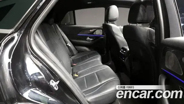 Mercedes-Benz GLE-Class 2021 — Фото 12/20