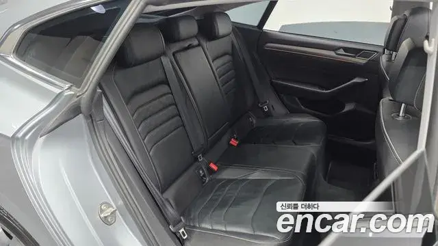 Volkswagen Arteon 2020 — Şəkil 30/34