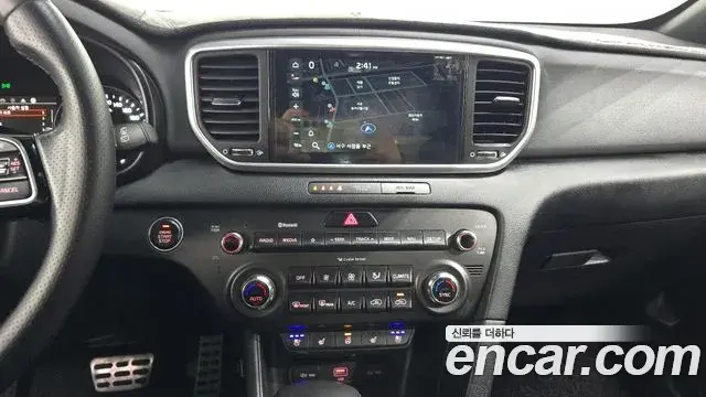 Kia Sportage The Bold 2021 — ფოტო 9/32