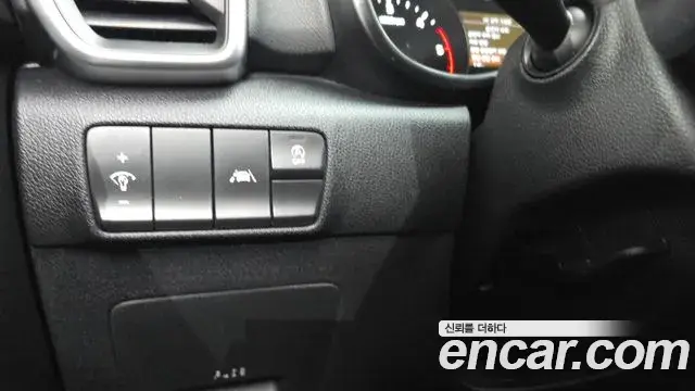 Kia Sportage The Bold 2021 — ფოტო 31/32