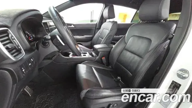 Kia Sportage The Bold 2021 — ფოტო 29/32