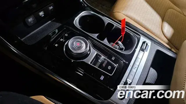 Kia Carnival 2023 — Фото 7/20