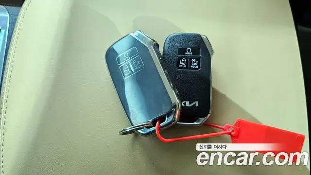 Kia Carnival 2023 — Photo 26/30