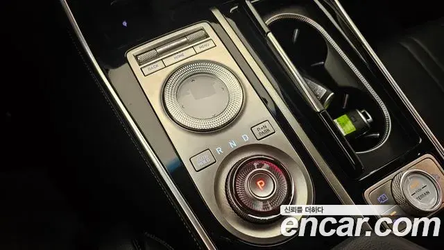 Genesis GV80 2021 — ფოტო 12/20