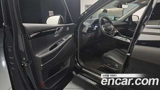 Genesis GV80 2021 — ფოტო 19/20