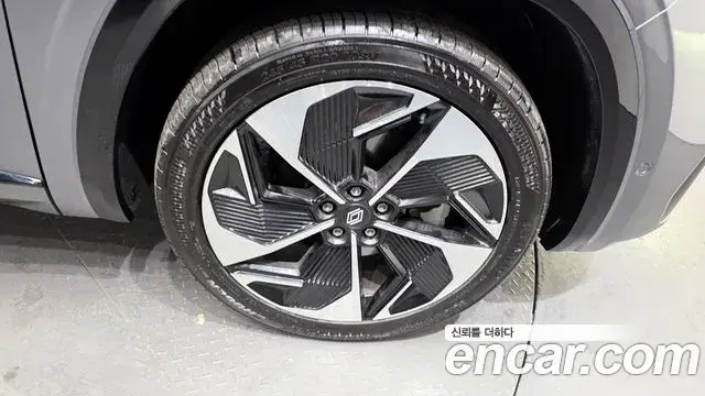Renault Samsung Grand Koleos 2025 — ფოტო 2/30