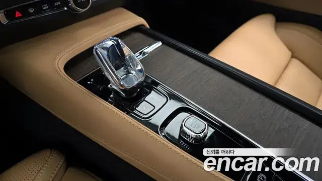 Volvo S90 2023 — ფოტო 18/34