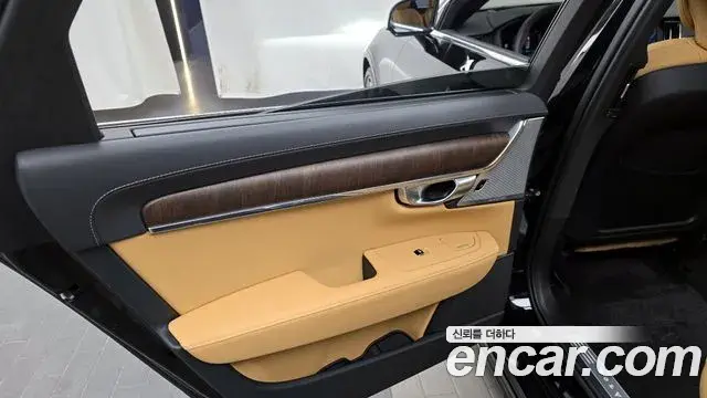 Volvo S90 2023 — ფოტო 9/34