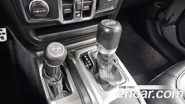 Jeep Wrangler 2021 — Photo 14/30