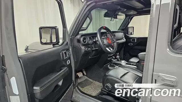 Jeep Wrangler 2021 — Photo 9/30