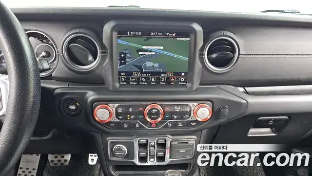 Jeep Wrangler 2021 — Photo 7/30