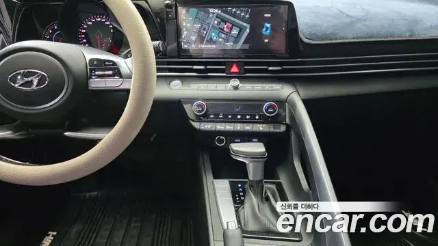 Hyundai The New Avante Hybrid 2022 — Şəkil 17/20