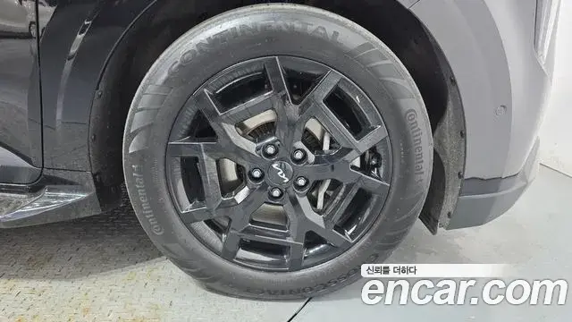 Kia Carnival 2024 — ფოტო 34/35