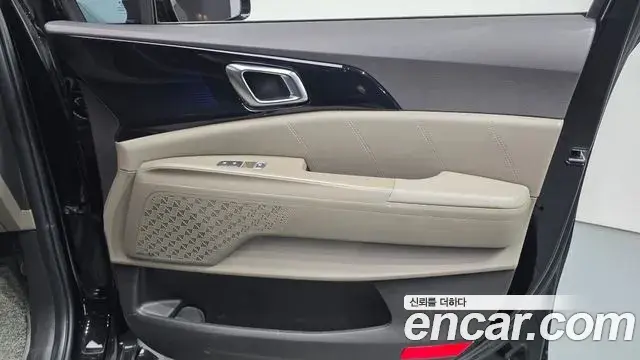 Kia Carnival 2024 — ფოტო 9/35