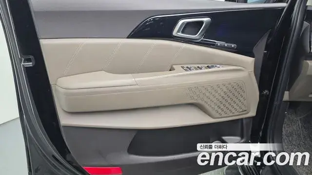 Kia Carnival 2024 — ფოტო 4/35