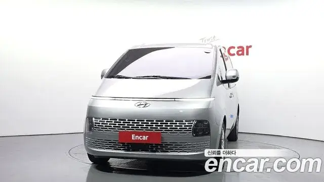 Hyundai Staria 2022 — Фото 3/20
