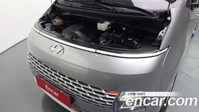 Hyundai Staria 2022 — Фото 6/20