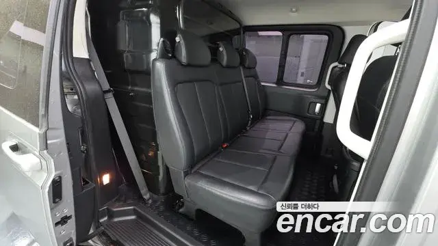 Hyundai Staria 2022 — Фото 12/20