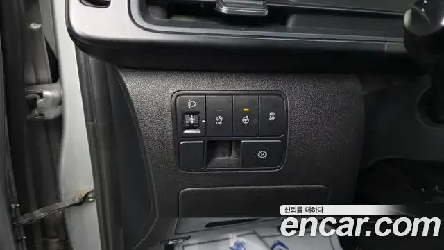 Hyundai Staria 2022 — Фото 13/20