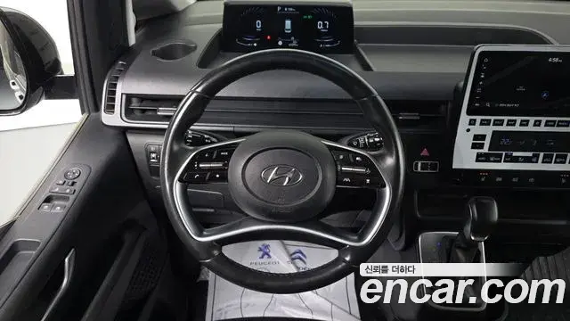 Hyundai Staria 2022 — Фото 14/20