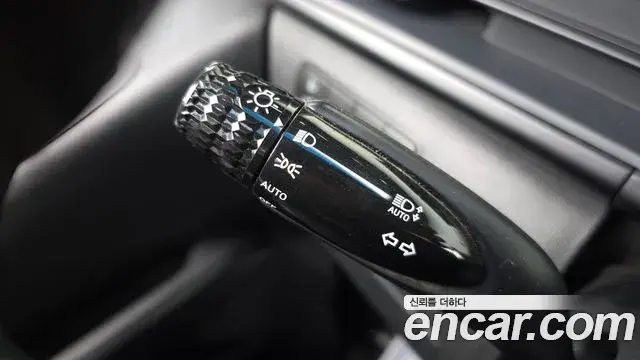 Hyundai Staria 2022 — Фото 15/20