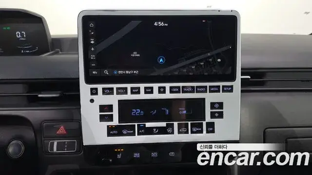 Hyundai Staria 2022 — Фото 16/20