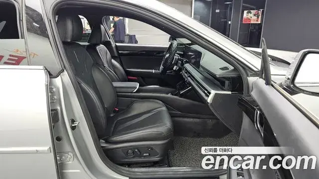 Hyundai Grandeur Hybrid 2023 — Photo 1/20