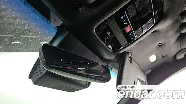 Hyundai Grandeur Hybrid 2023 — Photo 18/20