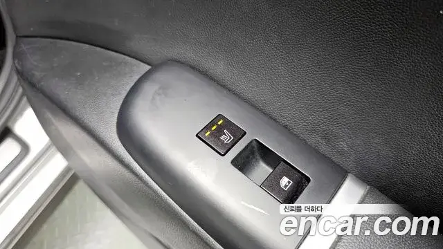 Hyundai Grandeur Hybrid 2023 — Photo 10/20