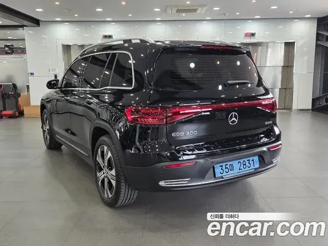 Mercedes-Benz EQB 2025 — Şəkil 3/20