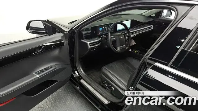 Hyundai Grandeur Hybrid 2024 — ფოტო 32/34