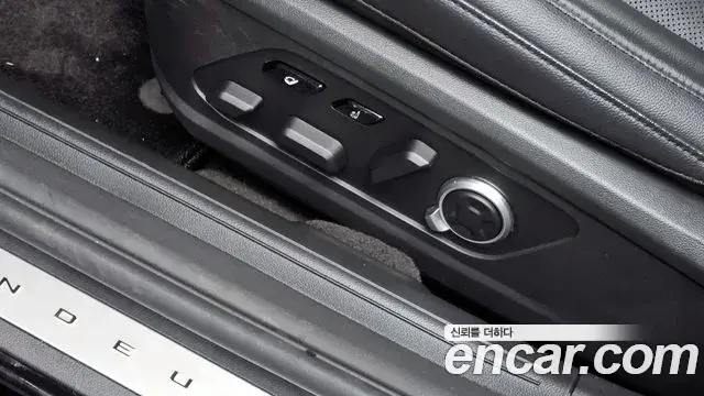 Hyundai Grandeur Hybrid 2024 — ფოტო 19/34