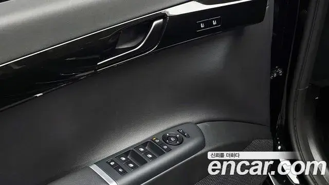 Hyundai Grandeur Hybrid 2024 — ფოტო 34/34