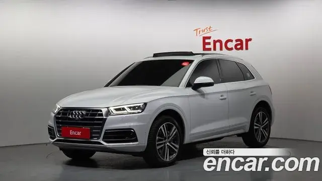 Audi Q5 2020 — Фото 1/20