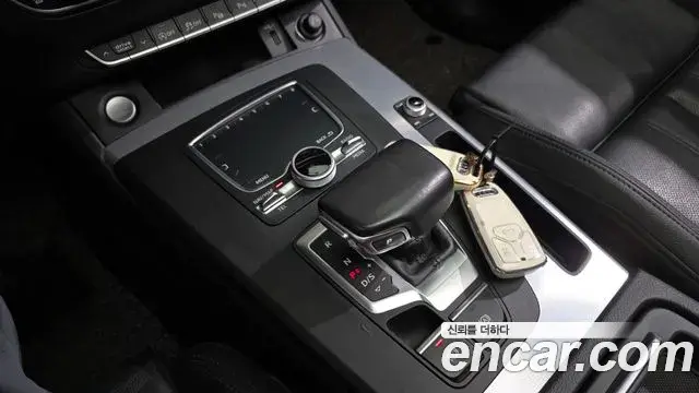 Audi Q5 2020 — Фото 9/20