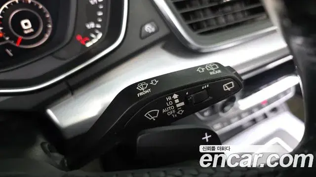 Audi Q5 2020 — Şəkil 2/39