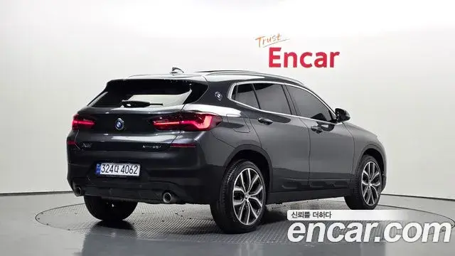 BMW X2 2021 — Фото 2/20