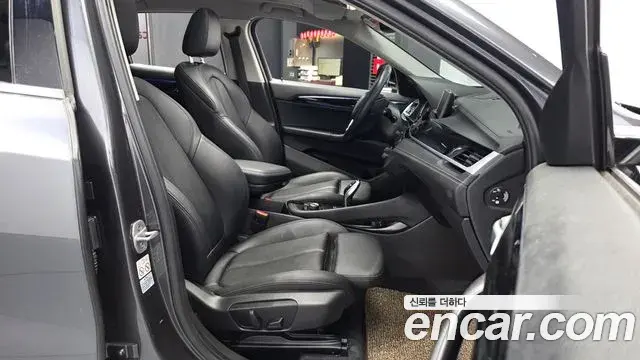 BMW X2 2021 — Фото 11/20